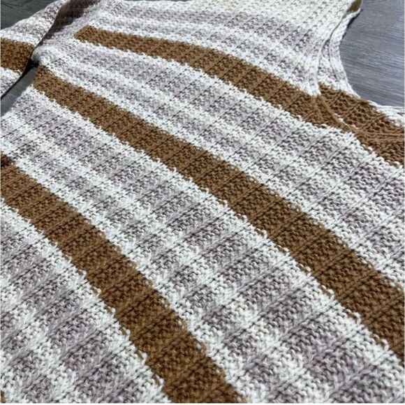 Cozy Striped Women’s V-Neck Sweater Cream Brown Lavender - Picture 6 of 13